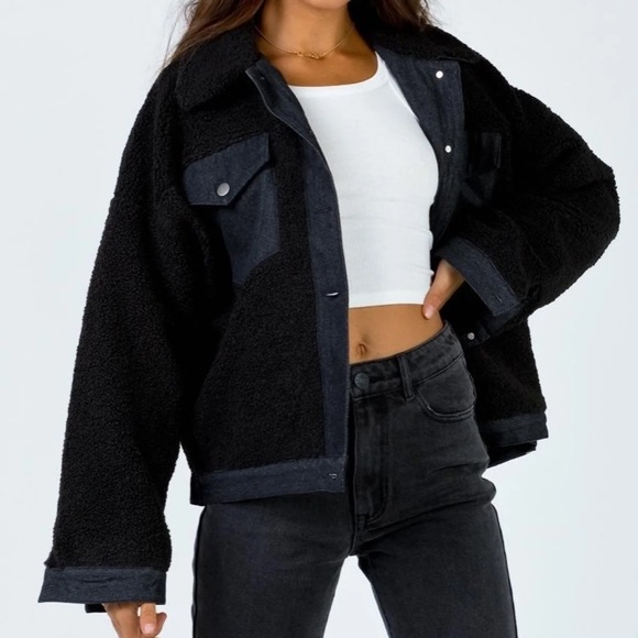 The oda jacket do not buy - Picture 1 of 9